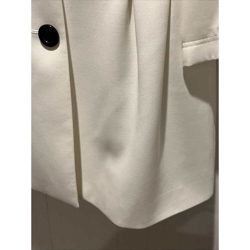 Tahari Womens 10P Ivory Cream Bell Sleeve Fitted Jacket Petite Cream Buttons - Picture 5 of 9